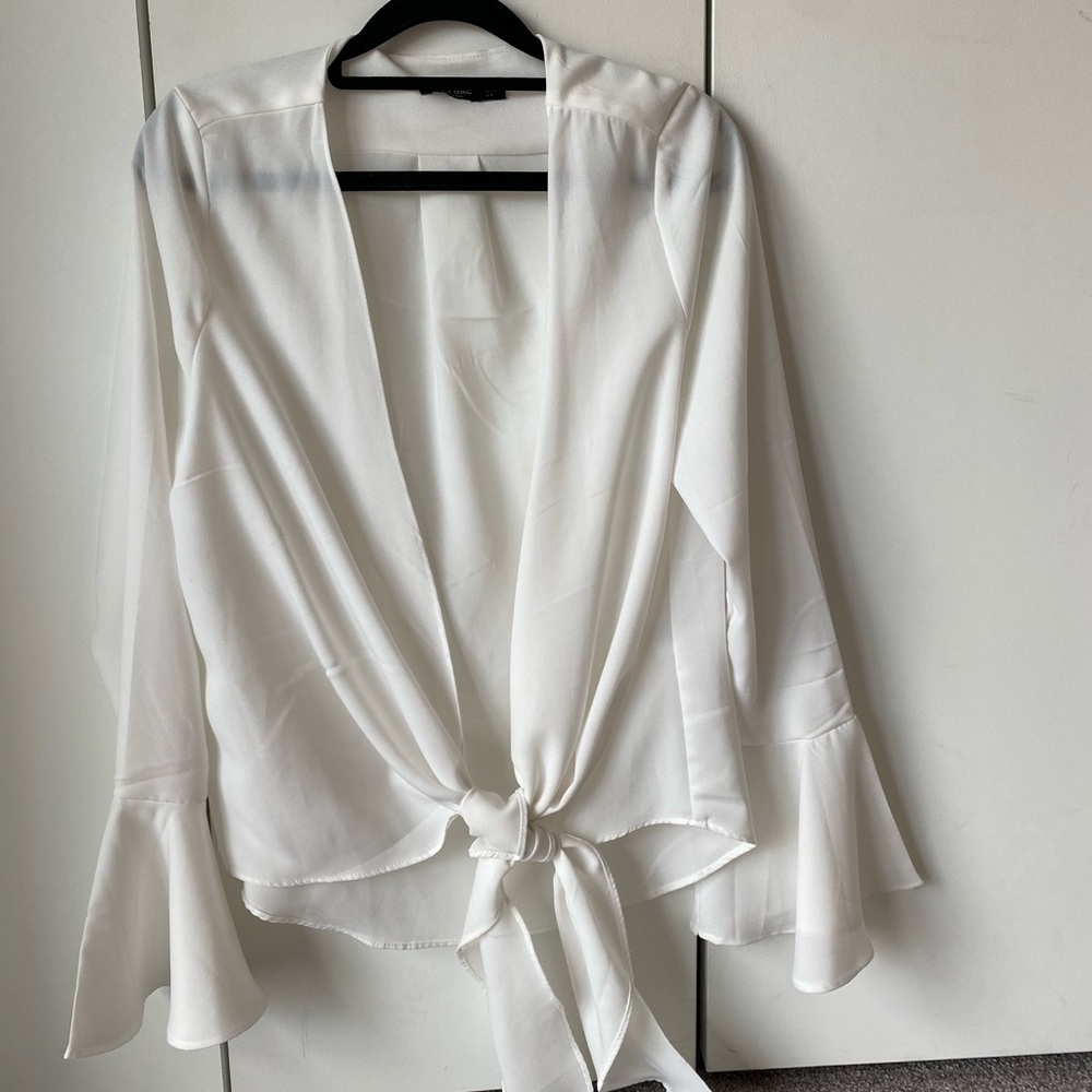 White long sleeve blouse